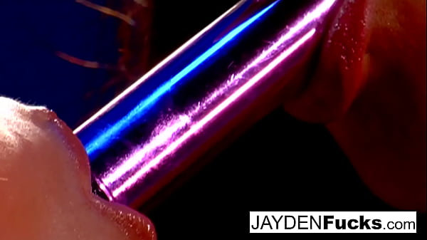 Lez Action With Taylor Hottie & Jayden Jaymes