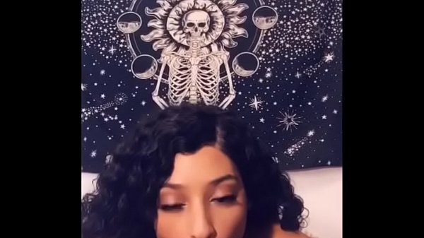 Dazzling Lightskin German Cutie Sucking Member