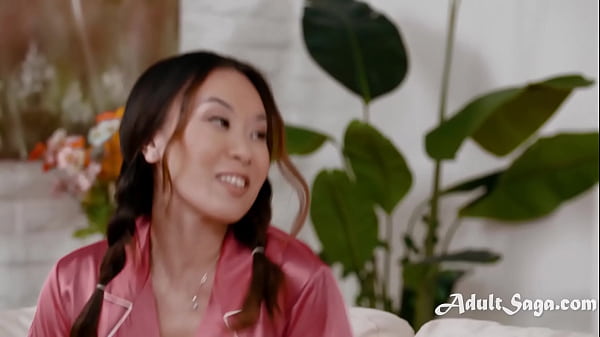 HOT Trans Babysitter Smashes Pretty Asian Barely-legal - Kimmy Kimm, Jade Venus
