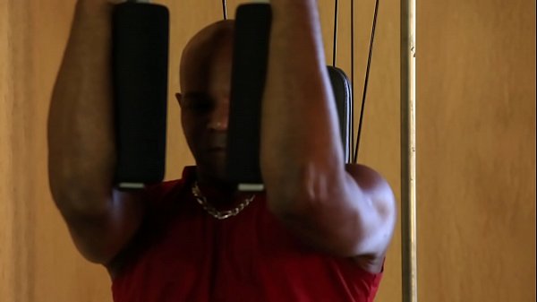 Personal Trainer é Seduzida Por Seu Aluno - Melissa Lisboa