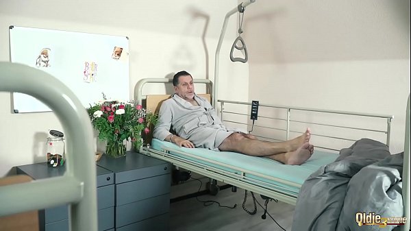 Coed Medics Fuck Old Grandpa In A Fake Hospital Bed And Give Messy Oral