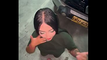 La Chica Del Gimnasio Con Culo Perfecto Es Follada Por Un Desconocido En El Parqueadero.