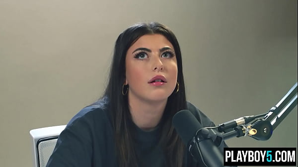 British Barely-legal Gal Ritchie Talks About Jerking Off And Does It