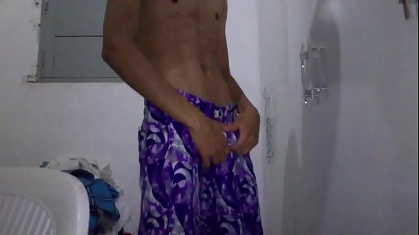Magrinho Gostoso Batendo Punheta