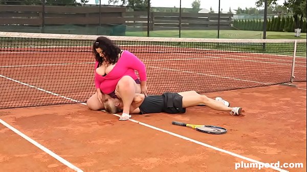 Extreme BBW Pays Facesitting Her Tennis Professor