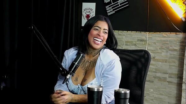 Morena Safada Mostra Como é O Seu Boquete, Fica Pelada Mostrando O Cu Depois De Falar Que Já Participou De Uma Festa Com Políticos E Demonstrar O Seu Gemido - Marcelly Melo