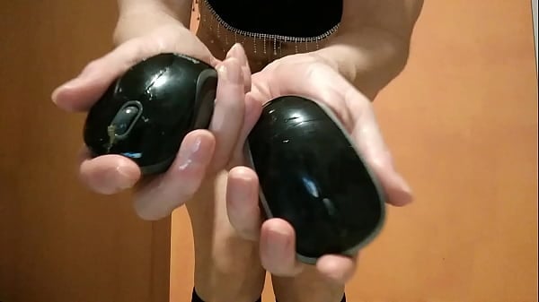 Oh Yes I Found A Second Mouse In My House. Flaunt My Unleashed Happiness, Enjoy This Bizarre Butt Sex Insertion!!!
