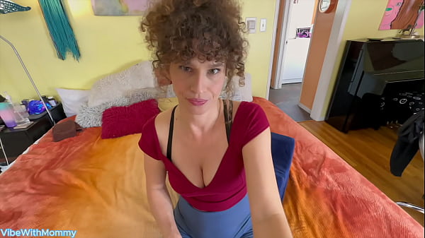 CHEATING GF FACETIMES BULL WHILE GETTING CREAMPIED
