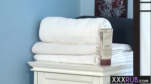 MILF Aimee Black Gratified Her Huge Dick Client With Phenomenal Fellatio After Massage