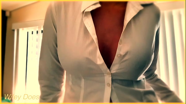 PREVIEW-Wet Business Shirt Try On