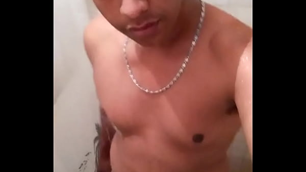 Eu Batendo Uma No Banho...