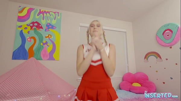 INSERTED Kay Gorgeous Puts The Lotion On Her Skin