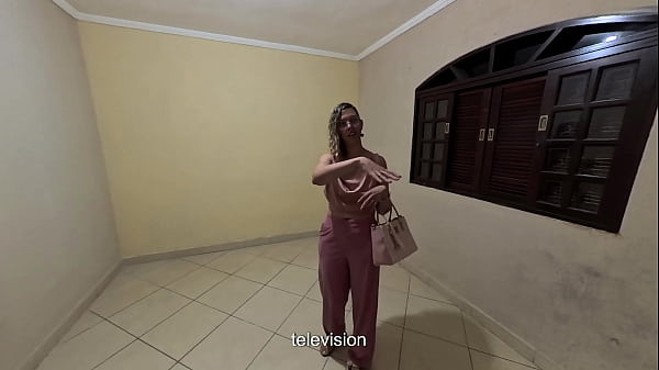 True Estate Agent Accepts Blowjob And Ass Pounding To Sell Property