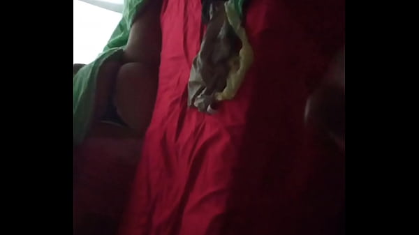 Me Masturbo Con La Tanga Usada De Mi Esposa Y No Se Da Cuenta