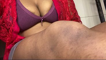 Apni Chuchiyon Ko Masalke Chut Faila Ke Finger Banging Ki, Xxx Video Viral Mms