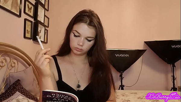 Dominatrix XO Bunny Scorching And Ignoring You