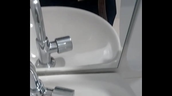 Punheta Banheiro Rodoviária