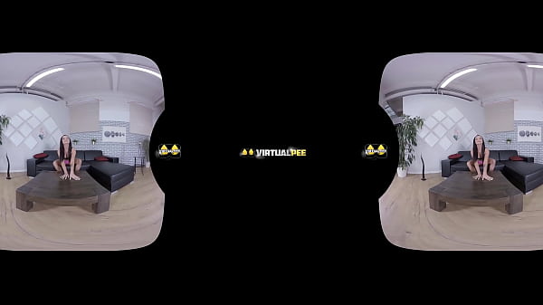 Solo Pissing In Virtual Reality Porn For Divine Dafne