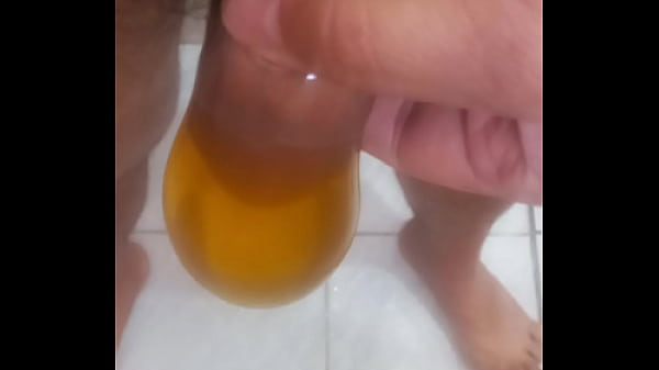 Na Camisinha Mijando