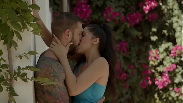 JoyBear - Julia De Lucia Delights Long Heated Intimacy Session