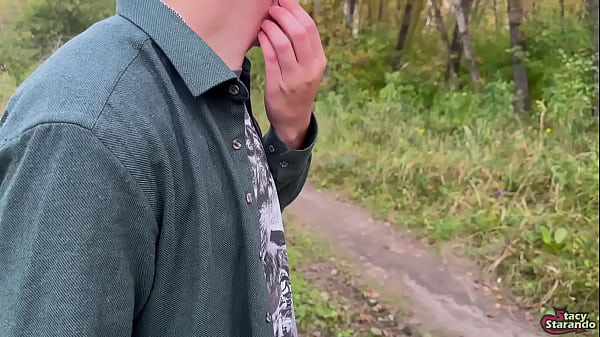 Social Experiment XXX: Random Bloke Licks My Cunt Outdoors