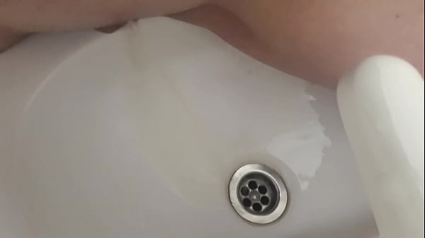 Natursekt Ins Waschbecken