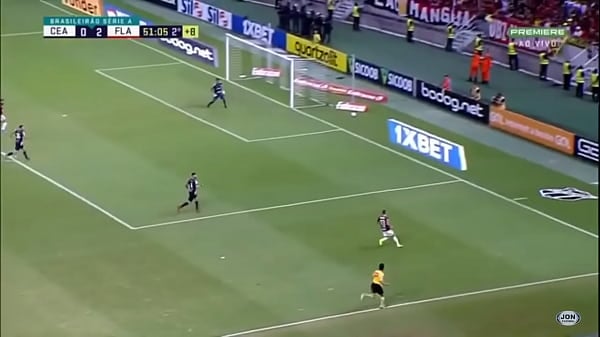 Arrascaeta Bola No Fundo Da Rede