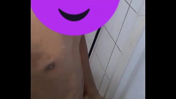 Garoto Se Masturbando No Banheiro Depois Do Banho