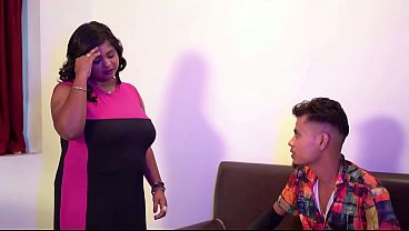 Giant Massive Melons Indian HOTWIFE Gets Banged With 18 Year Old Lover