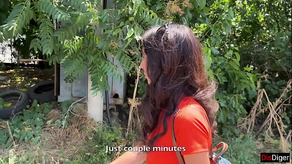 Crazy Honey Worshipping Pole In The Bushes - Big Face Finish Public Cumwalk
