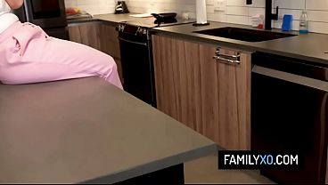 Light-haired Stepgirl Getting Screwed For Her Melon Pics - Bailey Brooke