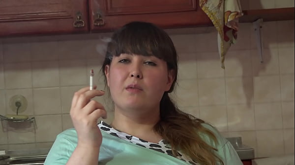 Curvy Housewife Likes To Masturbate When She Smokes. Candid Fixation With A Grown Beauty. PAWG.