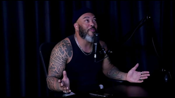 Depois Das Férias Deu Crise De Ansiedade E Por Isso Entrou No Câmera, Se Assustou Com A Bunda Do Homem, E O Fetiche De Boneca... - Middy (WATCH ON: SHEER/RED)