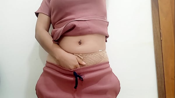 El Nuevo Hospital Porno!! Enfermera Realiza Turno Extra En Su Trabajo Para Realizar Porno Casero Mostrando Sus Nalgas Exoticas Y Grandes Tetas