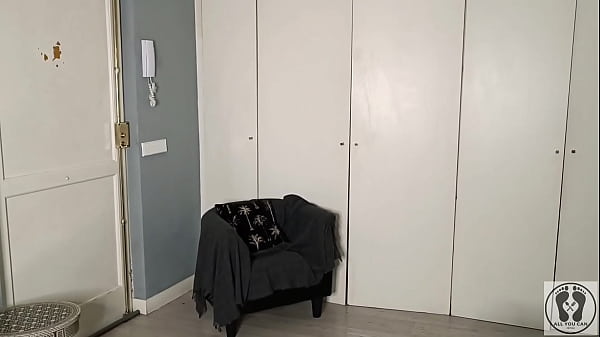 House Burglar Buttcrack Was Electrocuted In The Chair
