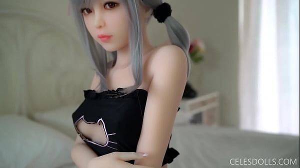Seductive Busty Girl With Giant Knockers And Peach Ass-Piper Honey 150cm Akira