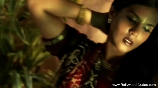 Her Feelings Are Best Expressed Thru Movement Gripping The Moments