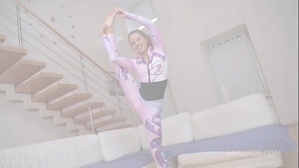 Interracial Drill With Gymnast Ella Elastic