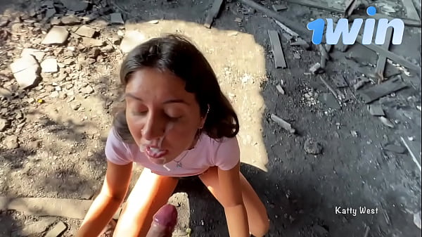 SPUNK ON FACE COMPILATION. FACE FINISH. SPOOGE IN LIPS DOWN