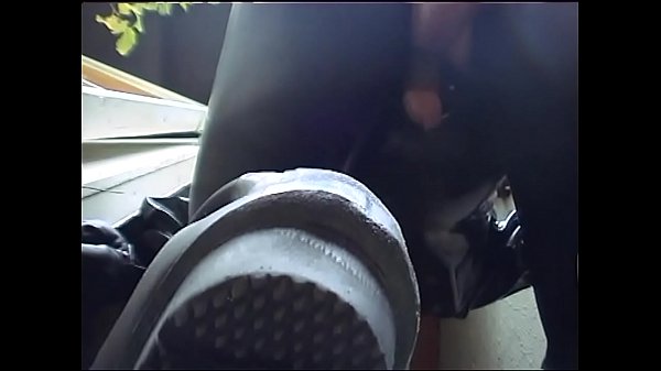 Roxina2000RubberBootperv060809XXL.WMV