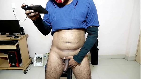 Too Closeup My Member And Watch Porn In Mobile