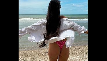 Pink Bikini And Knockout Chill Dance On The Beach