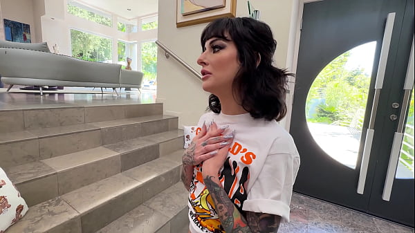 From Fast Food To Fast Times: Lysagna DelRay Grinds The PornDude Pepperoni In Mouth-Watering Casting!