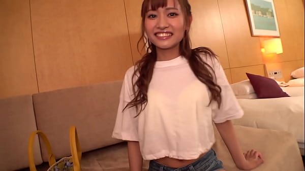 【ガチ恋必須】【可愛さ天使級】【19歳でオナニー中毒】【入れ替わり立ち替わり乱入3P】秒殺！悩殺！ガチ恋必須の湘南ギャル！熱い！熱い！熱い！ギャルと海の灼熱マリアージュ！