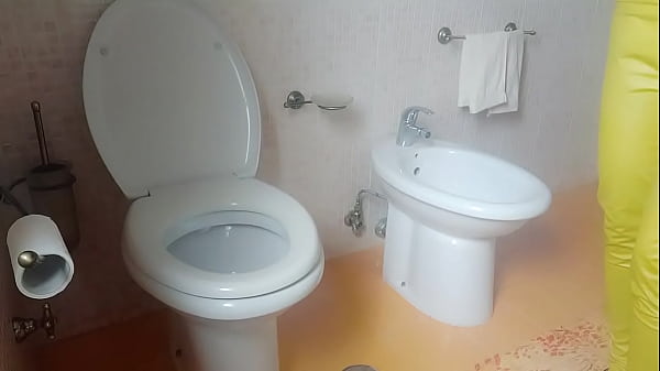 My Stepaunt Pees, And I Don't Stop Looking At Her