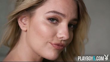 Petite Huge Booty STEPMOM Light-haired Kenna James Softcore Porn For Playboy
