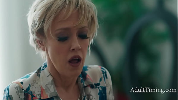 Therapist Dee Williams Pity Screws Grieving Client | AdultTiming