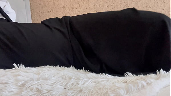 Arab Barely-legal Without Panties