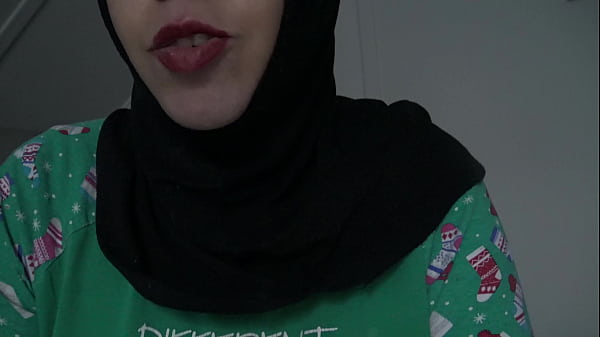 Arab Cuckold Smoking-hot Wife