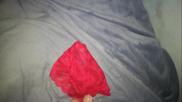 Jugando Con El Calzoncito De Amiga